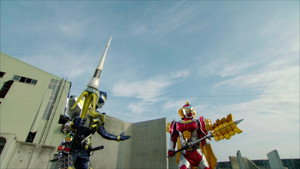 Gaim and Baron's Tag Team of Friendship!