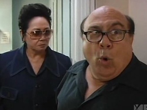 It's Always Sunny in Philadelphia - S3E6: The Gang Solves the North Korea Situation