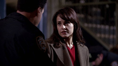 NYPD Blue - S9E17: Gypsy Woe's Me