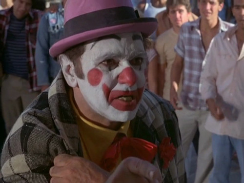 Quincy, M.E. - S4E14: Walk Softly Through the Night (1)