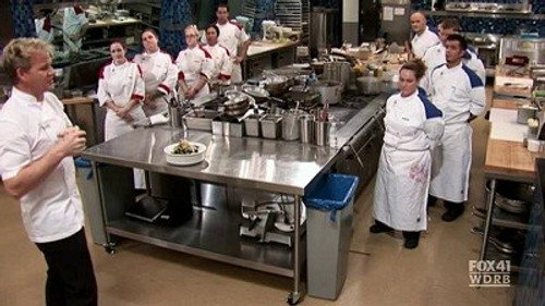 Hell's Kitchen - S8E6: 10 Chefs Compete