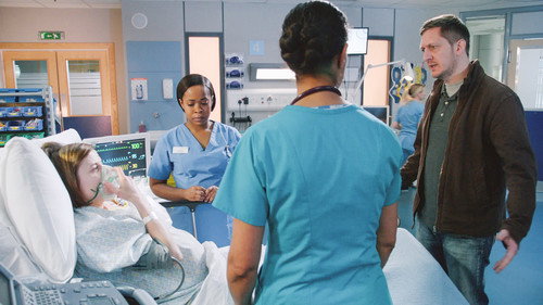 Casualty - S30E39: History Repeating