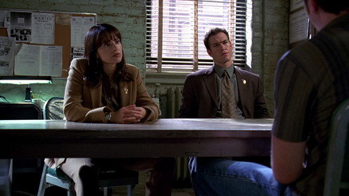 NYPD Blue - S10E21: Yo, Adrian