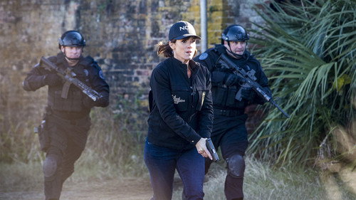 NCIS: New Orleans - S2E16: Second Chances
