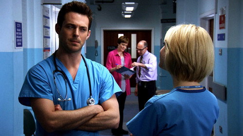 Holby City - S15E39: Mens Sana In Corpore Sano