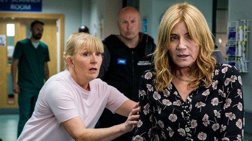 Casualty - S34E8: Severance