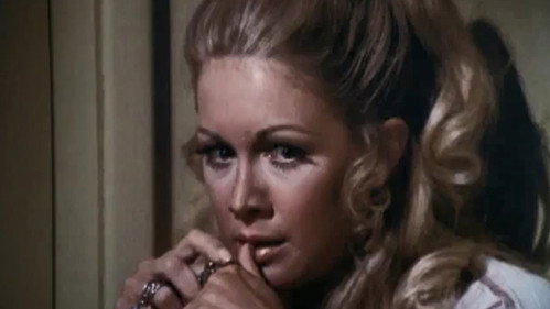 Mannix - S7E1: The Girl in the Polka Dot Dress