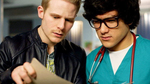 Casualty - S24E39: Inconvenient Truths