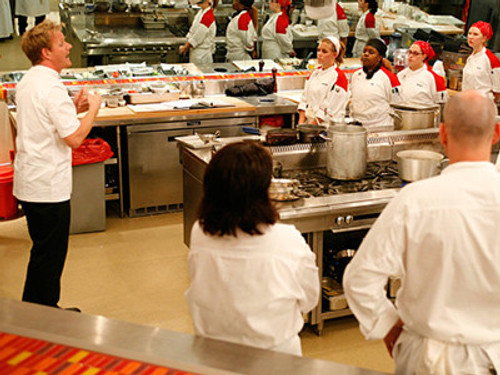 Hell's Kitchen - S4E5: 11 Chefs Compete