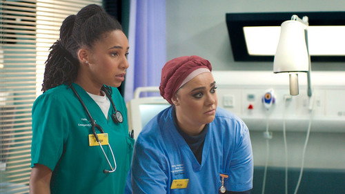 Casualty - S37E41: Dog Days