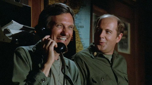 M*A*S*H - S11E6: Bombshells