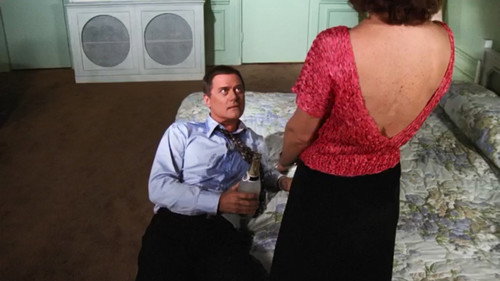Dallas - S3E21: Divorce - Ewing Style