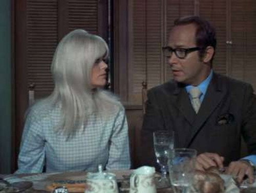 Bewitched - S6E8: A Bunny for Tabitha