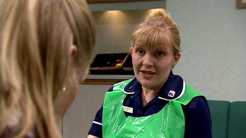 Casualty - S15E26: Scent of the Roses