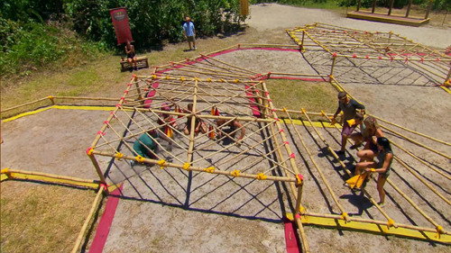 Survivor - S27E7: Swoop in for the Kill