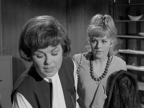 Perry Mason - S8E30: The Case of the Mischievous Doll
