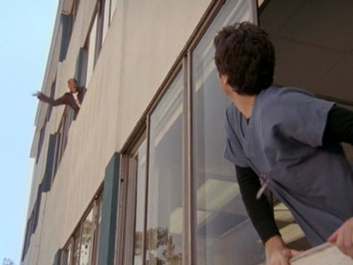 Scrubs - S4E1: My Old Friend's New Friend