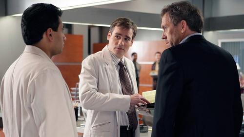 House - S5E17: The Social Contract