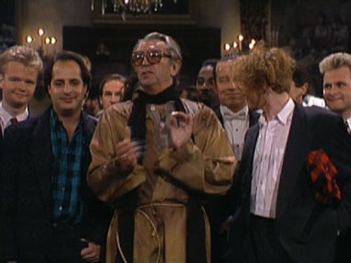 Saturday Night Live - S13E4: Robert Mitchum/Simply Red