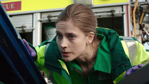 Casualty - S28E3: Once There Was a Way Home (2)