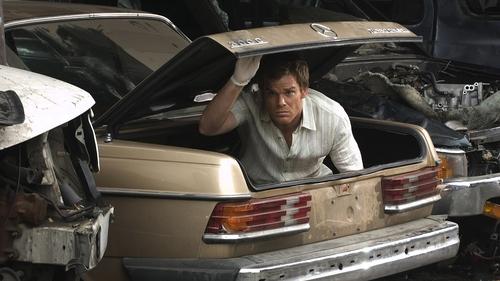 Dexter - S1E6: Return to Sender