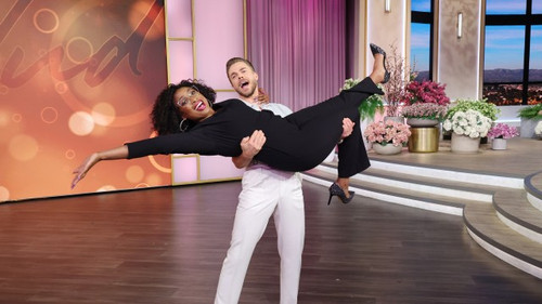 The Jennifer Hudson Show - S2E17: Derek Hough