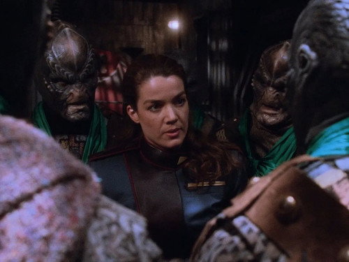 Babylon 5 - S2E3: The Geometry of Shadows
