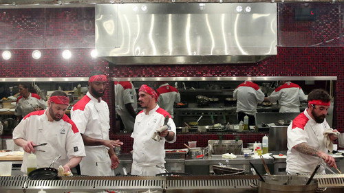 Hell's Kitchen - S18E2: A Fond Farewell