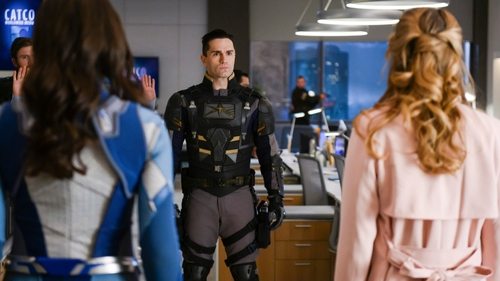 Supergirl - S4E19: American Dreamer