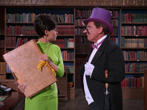 Batman - S3E4: The Sport of Penguins
