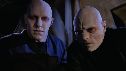 Charmed - S1E19: Out of Sight