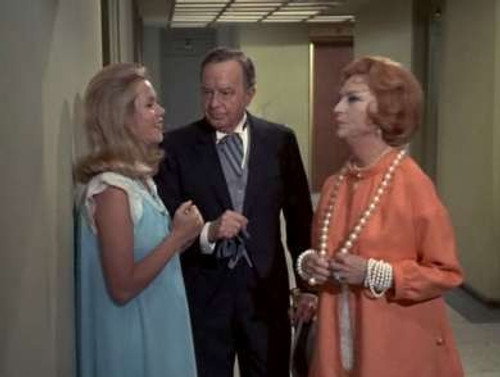 Bewitched - S6E5: ...And Something Makes Four