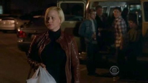 Medium - S6E15: How To Beat a Bad Guy