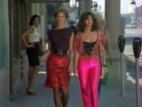 Charlie's Angels - S4E8: Angels on the Street