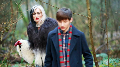 Once Upon a Time - S5E15: The Brothers Jones