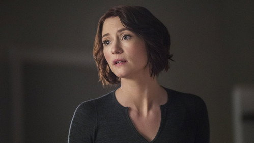 Supergirl - S2E19: Alex