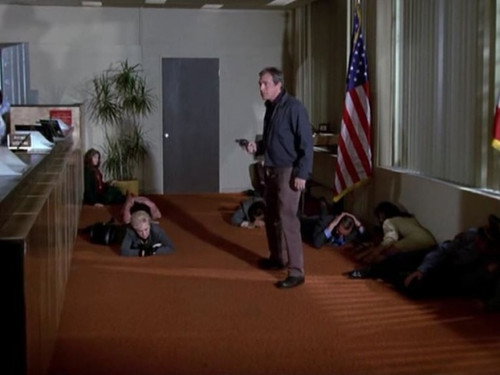 Ironside - S7E14: Two Hundred Large