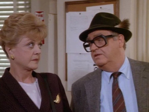 Murder, She Wrote - S5E12: Smooth Operators