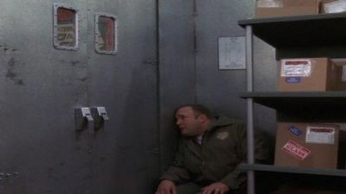 The King of Queens - S6E11: Santa Claustrophobia