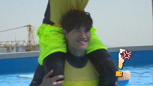 Running Man - S1E145: Running Man VS Law of The Jungle