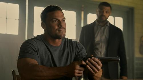 Reacher - S3E1: Persuader