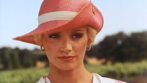Falcon Crest - S2E3: Troubled Waters
