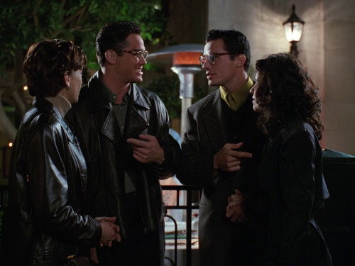 Lois & Clark: The New Adventures of Superman - S4E8: Bob and Carol and Lois and Clark