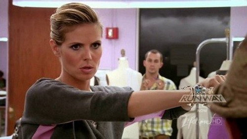 Project Runway - S8E11: A Look in the Line