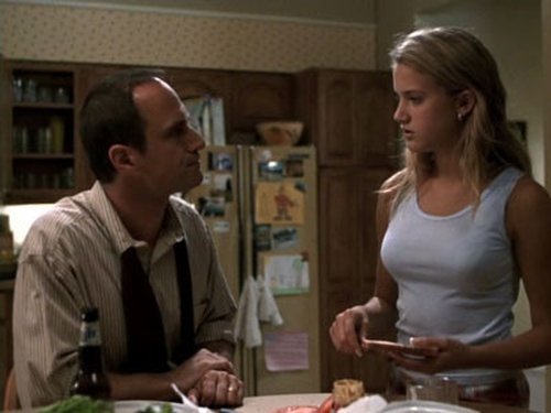 Law & Order: Special Victims Unit - S2E1: Wrong Is Right
