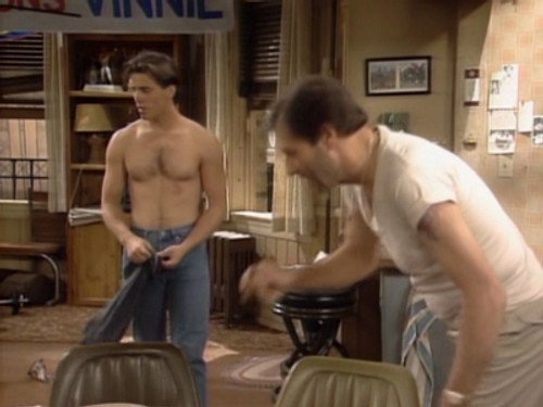 Married... with Children - S5E20: Top of the Heap
