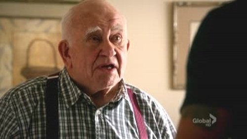 Hawaii Five-0 - S2E19: Kalele (Faith)