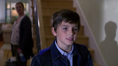 Law & Order - S19E10: Pledge