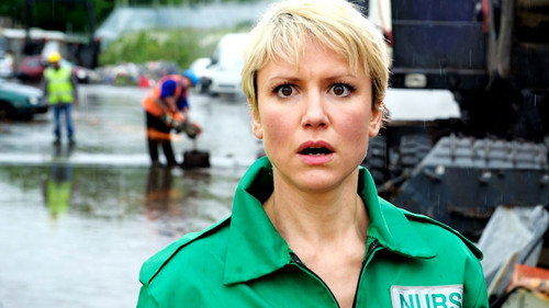 Casualty - S28E11: Crush Syndrome