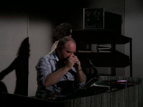 Hawaii Five-O - S8E22: The Capsule Kidnapping